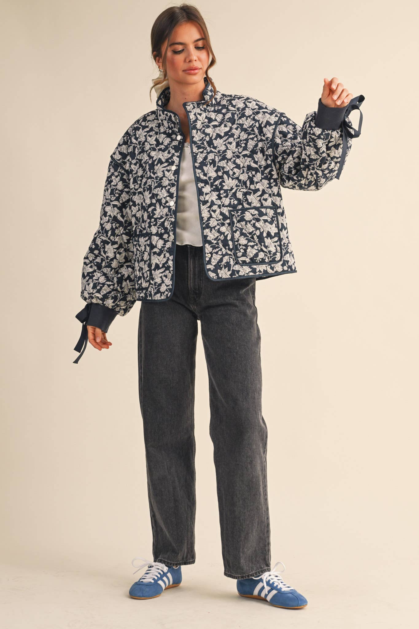 FLORAL QUILTED JACKET WITH RIBBON DETAIL MJK3622