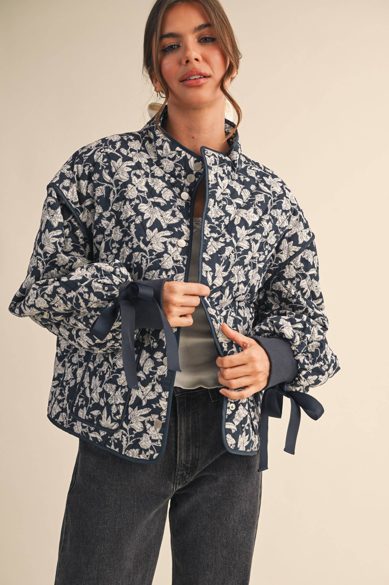 FLORAL QUILTED JACKET WITH RIBBON DETAIL MJK3622