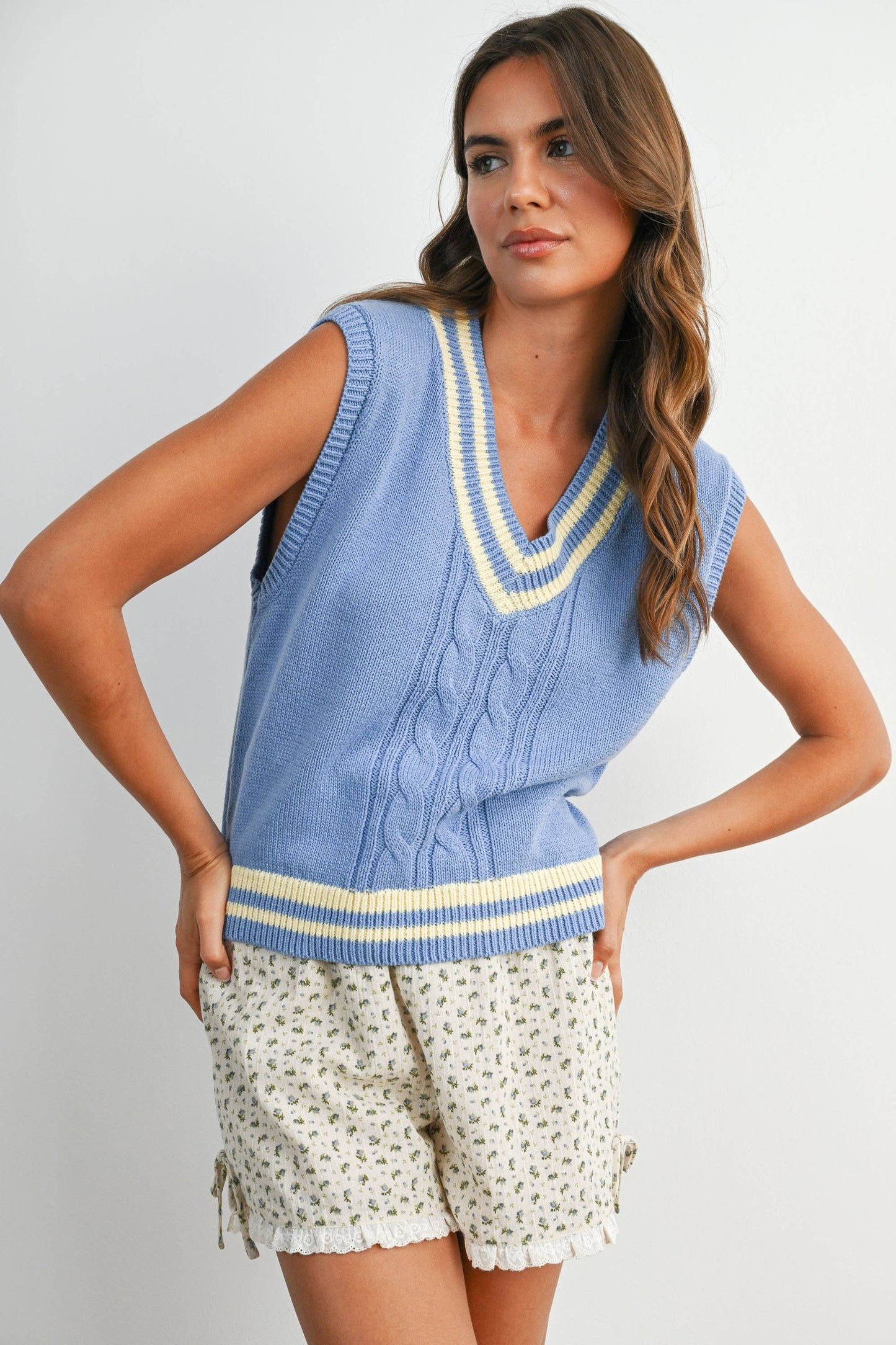V-Neck Cable Knit Sweater Vest-BMW8447