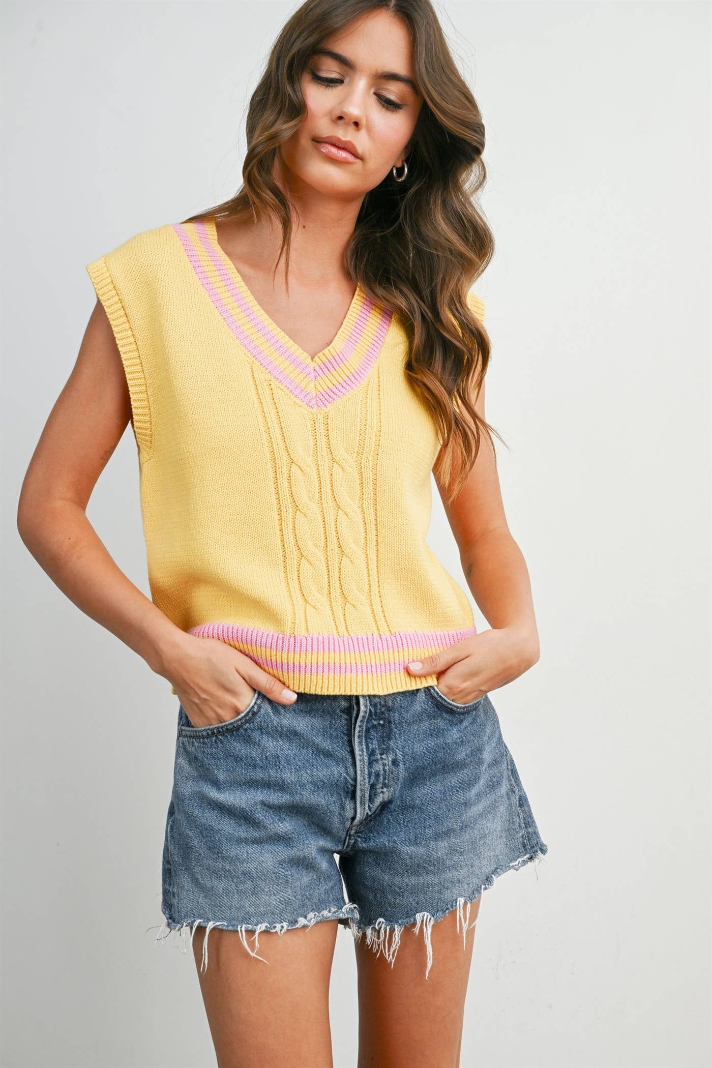 V-Neck Cable Knit Sweater Vest-BMW8447