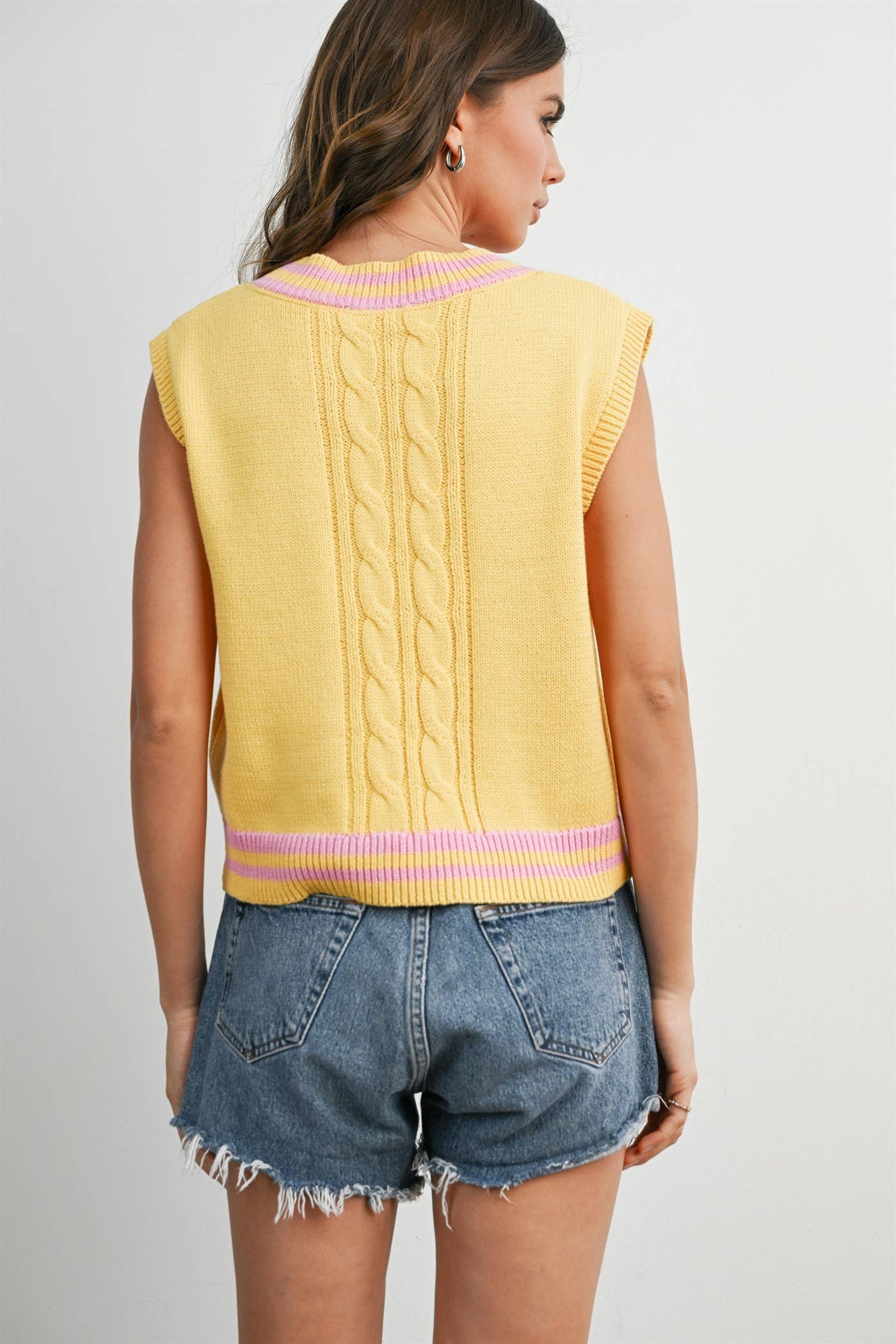 V-Neck Cable Knit Sweater Vest-BMW8447