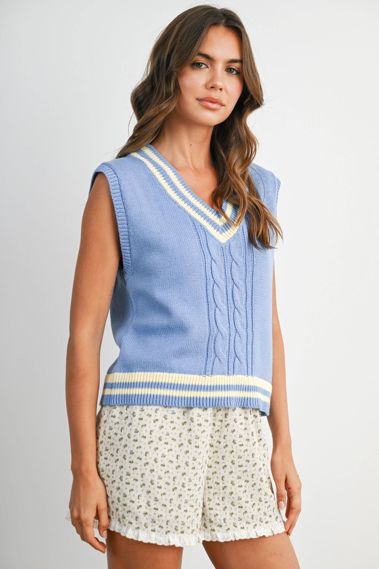 V-Neck Cable Knit Sweater Vest-BMW8447