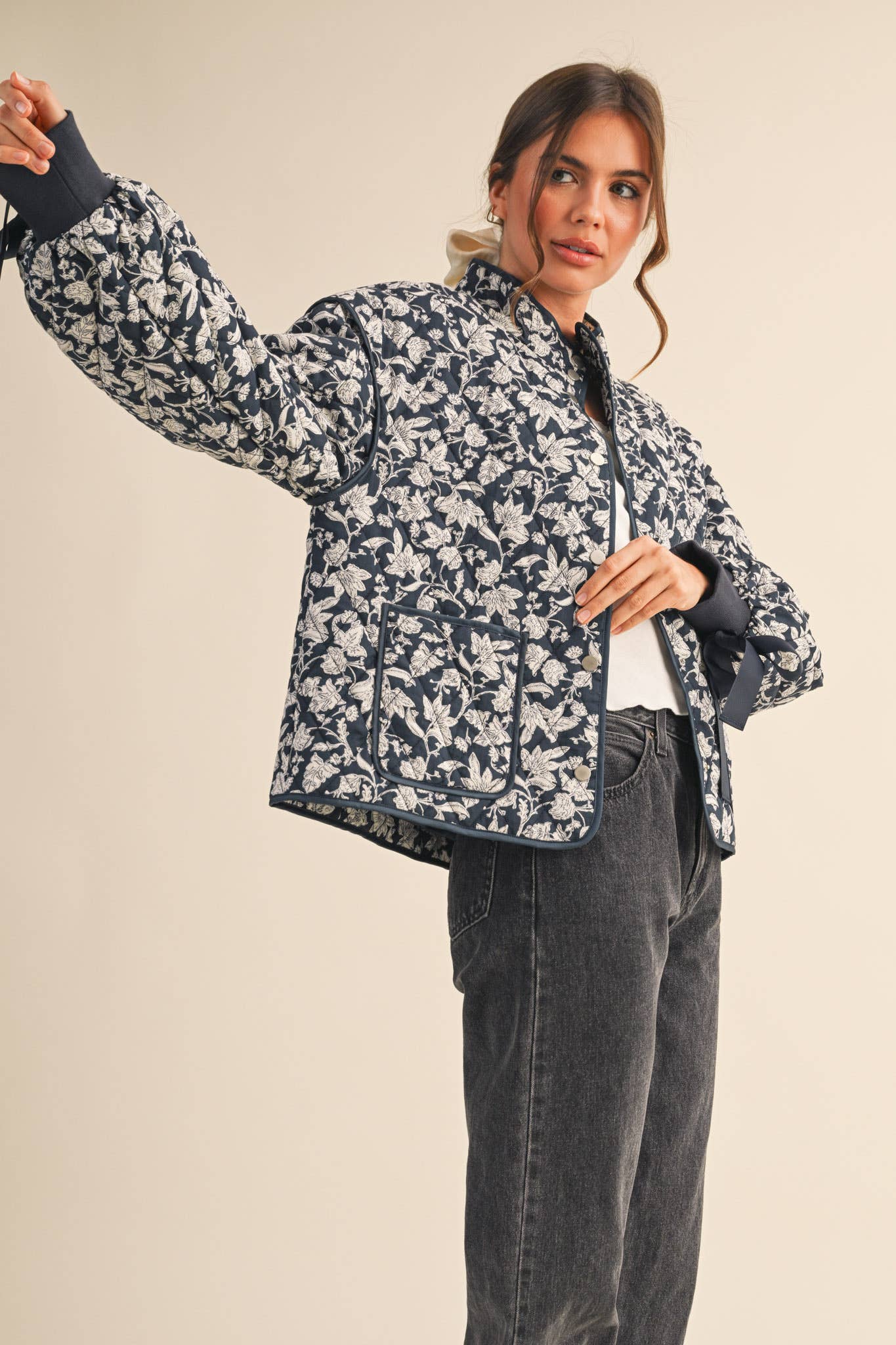 FLORAL QUILTED JACKET WITH RIBBON DETAIL MJK3622